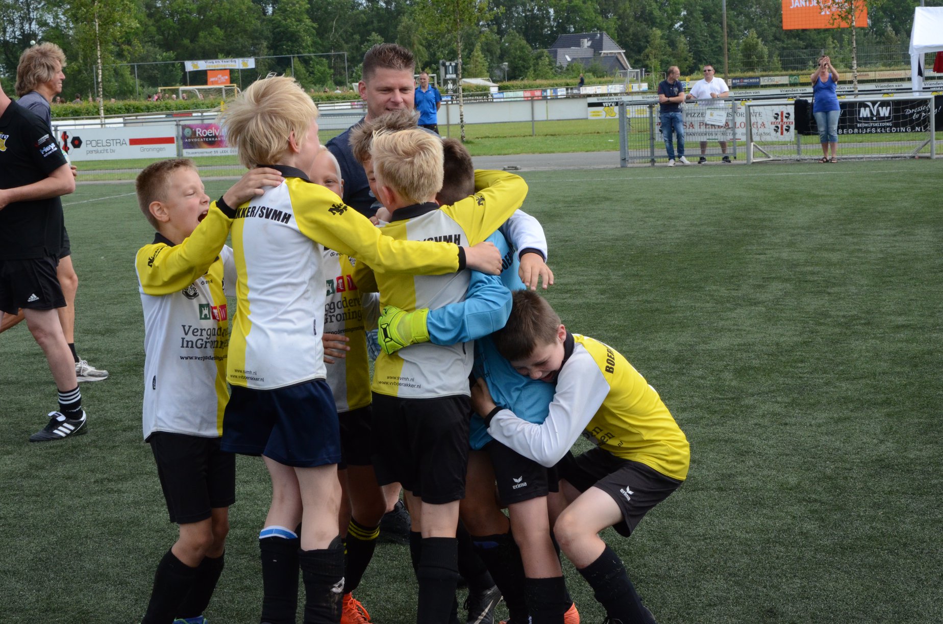 34904277_1812276092167362_1258754017085882368_n_1812276082167363